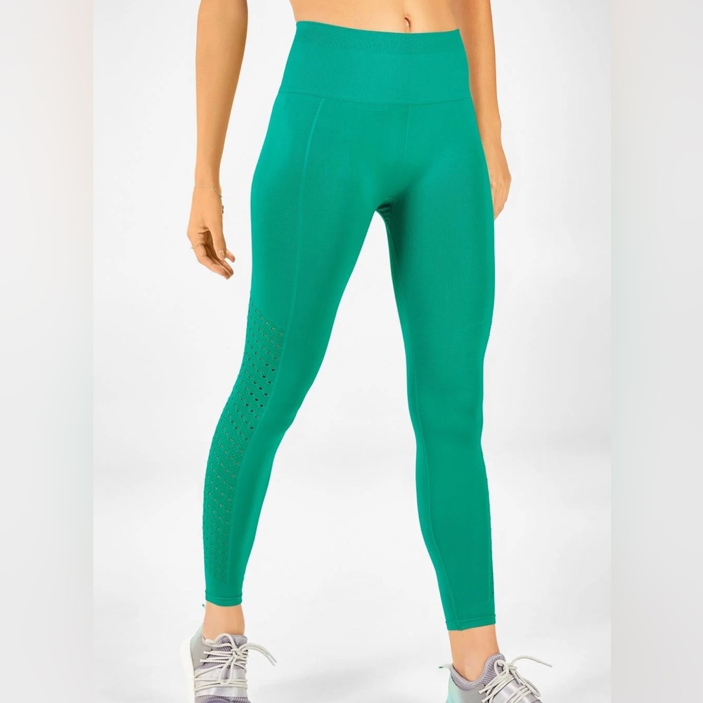 Fabletics Sync High Waisted Leggings